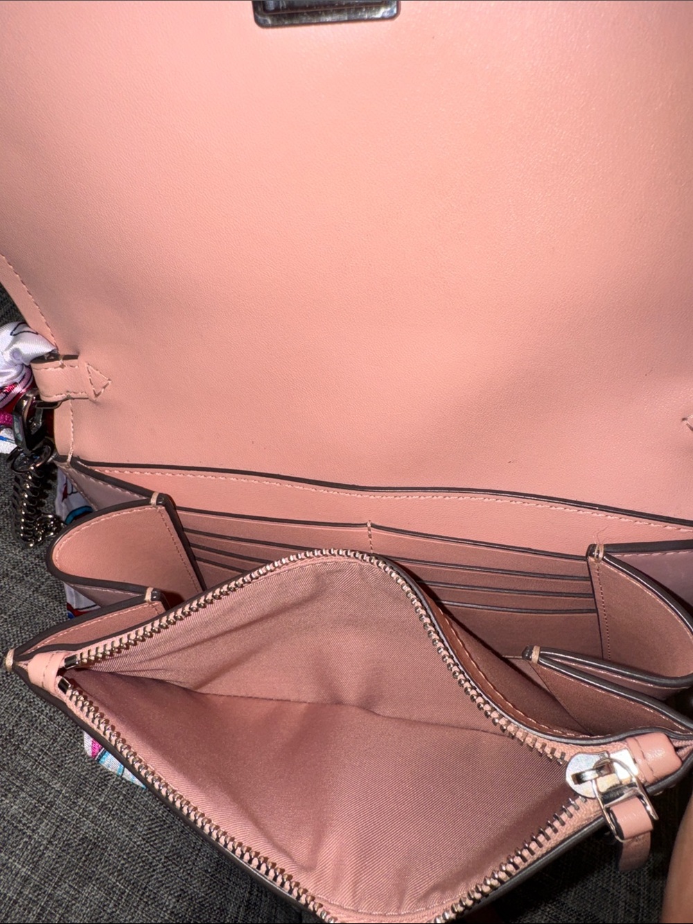 Tory Burch Bag Emerson Pink Patent Leather Chain Shoulder Bag - Picture 12 of 17